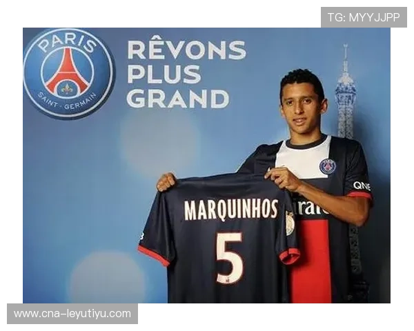 巴黎圣日耳曼边路走廊完全打开